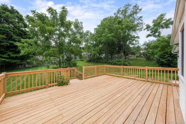 4 Sturr Lane, Florida, NY 10921