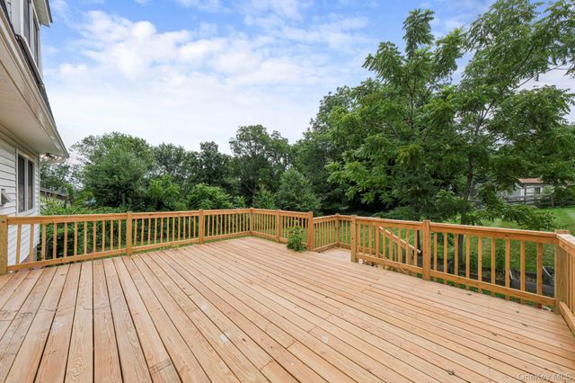 4 Sturr Lane, Florida, NY 10921