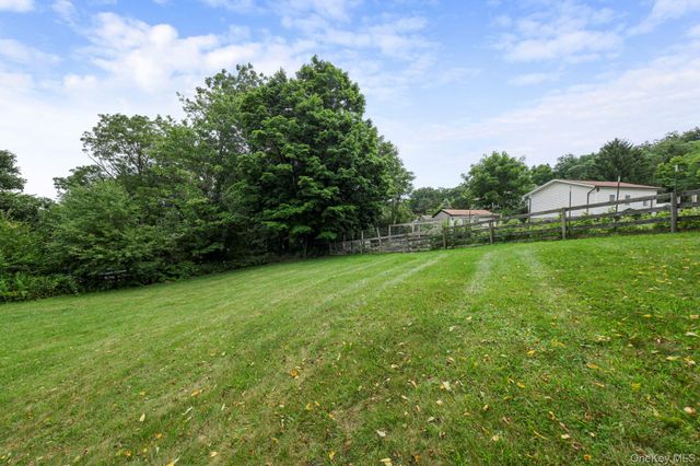 4 Sturr Lane, Florida, NY 10921