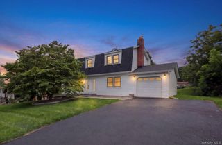 4 Sturr Lane, Florida, NY 10921