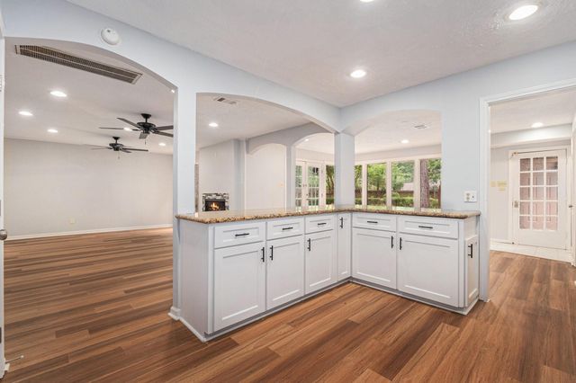 6307 Bayonne Drive, Spring, TX 77389