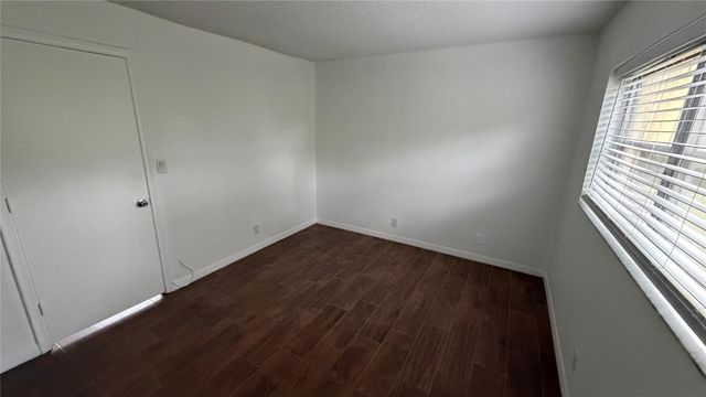 5156 NE 6th Avenue 205, Fort Lauderdale, FL 33334