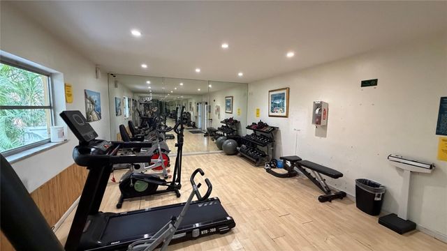 5156 NE 6th Avenue 205, Fort Lauderdale, FL 33334