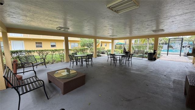 5156 NE 6th Avenue 205, Fort Lauderdale, FL 33334