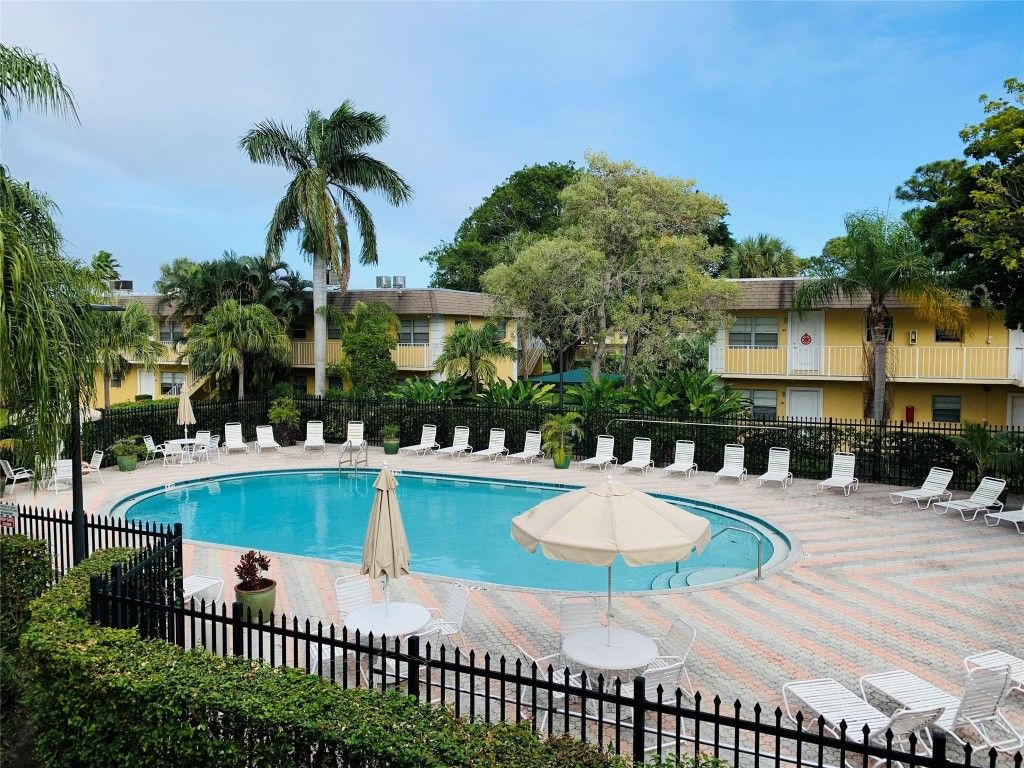 5156 NE 6th Avenue 205, Fort Lauderdale, FL 33334