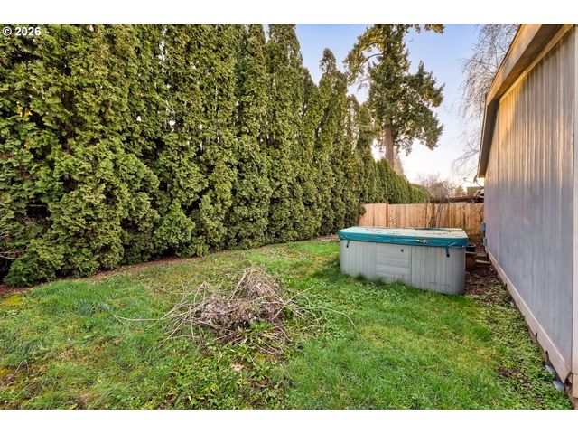 1111 Se 3RD Ave 15, Canby, OR 97013