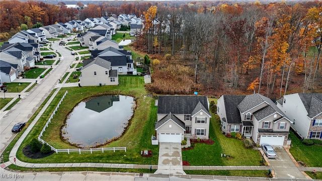 3784 Firethorn Drive, Aurora, OH 44202