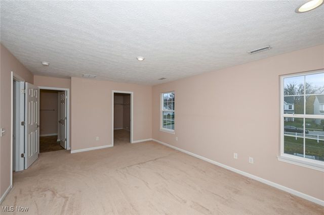 3784 Firethorn Drive, Aurora, OH 44202