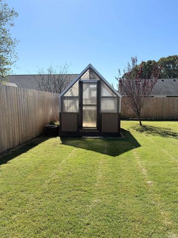 111 Sioux Street, Clarksville, AR 72830