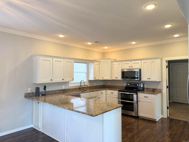 111 Sioux Street, Clarksville, AR 72830