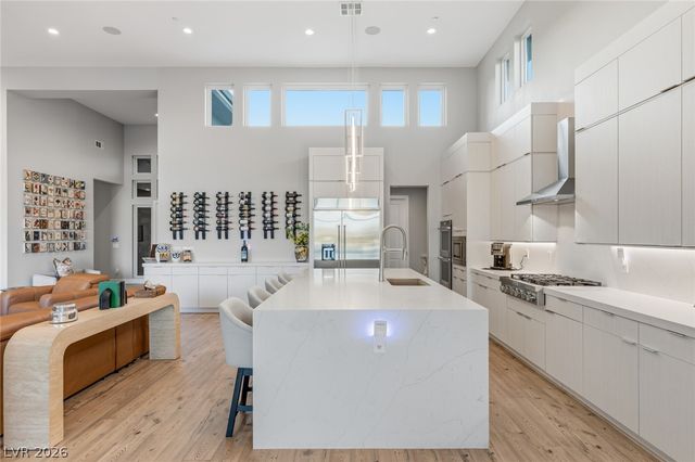 100 Tre Pietre Street, Henderson, NV 89011