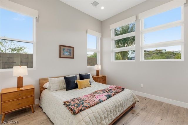 100 Tre Pietre Street, Henderson, NV 89011