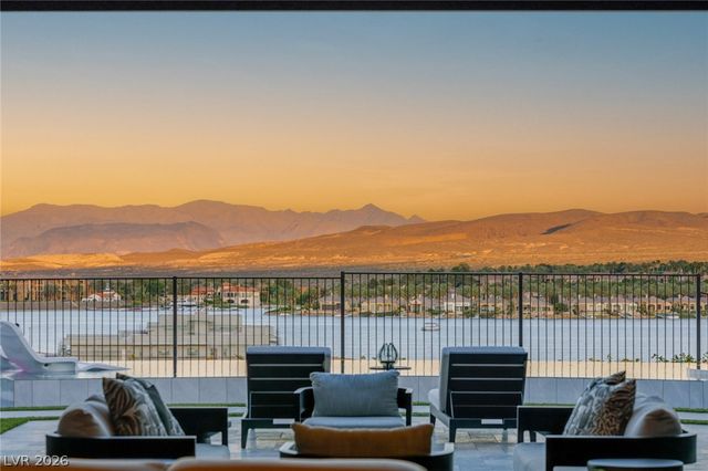 100 Tre Pietre Street, Henderson, NV 89011