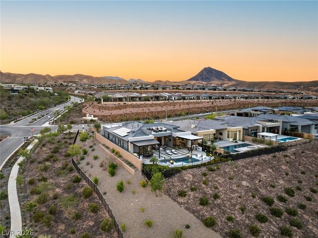 100 Tre Pietre Street, Henderson, NV 89011