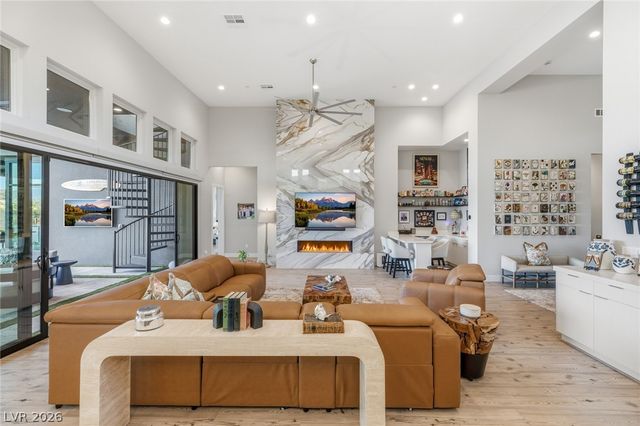100 Tre Pietre Street, Henderson, NV 89011