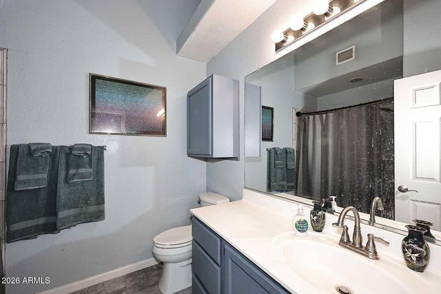 1643 E FAIRVIEW Street, Chandler, AZ 85225