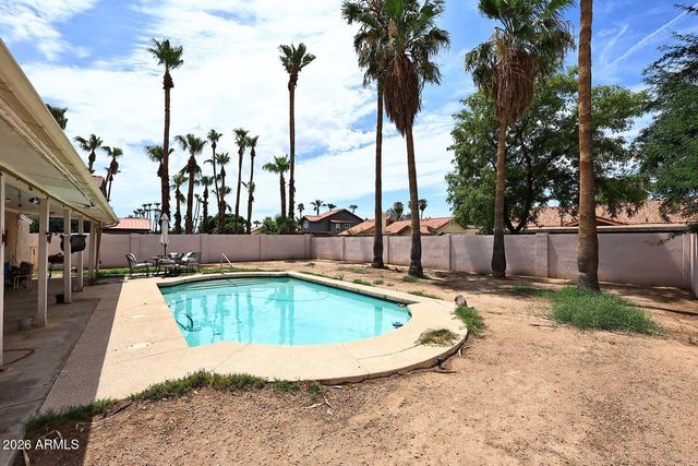 1643 E FAIRVIEW Street, Chandler, AZ 85225