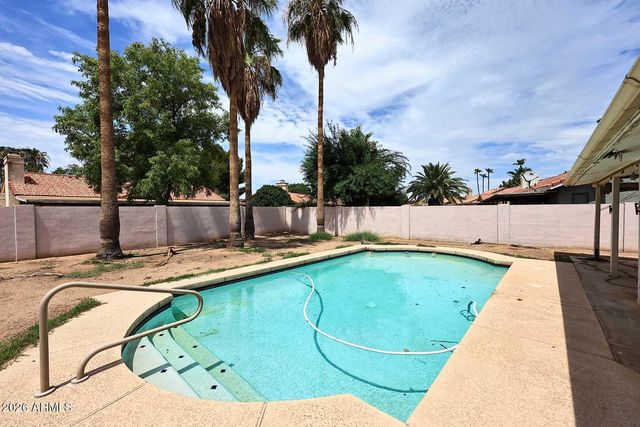 1643 E FAIRVIEW Street, Chandler, AZ 85225