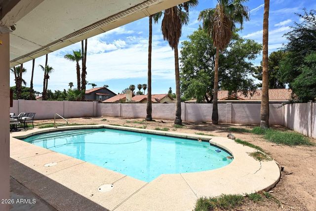 1643 E FAIRVIEW Street, Chandler, AZ 85225