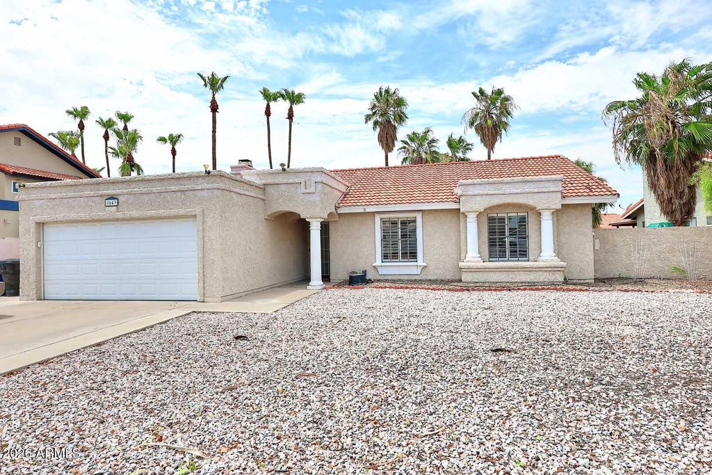 1643 E FAIRVIEW Street, Chandler, AZ 85225