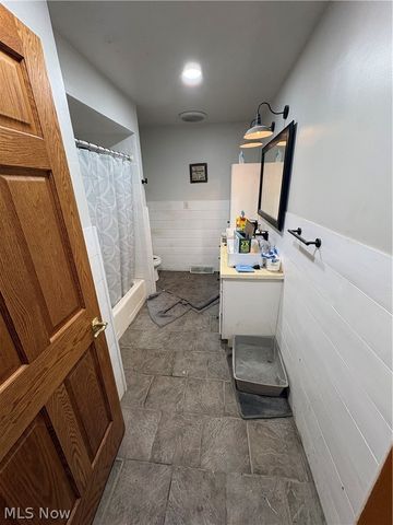 20 Harmony Hills Drive, Akron, OH 44321