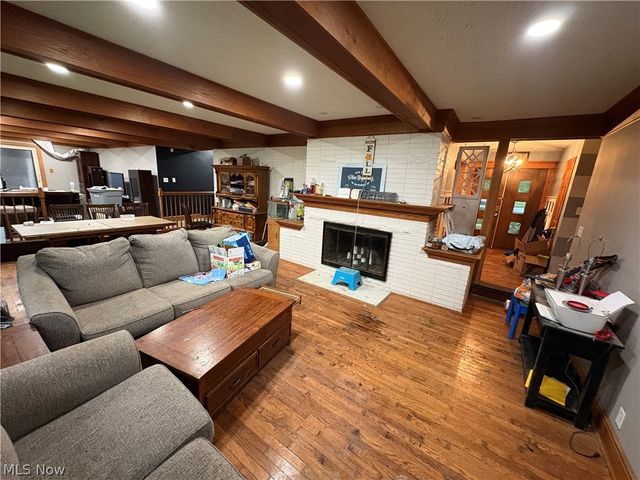 20 Harmony Hills Drive, Akron, OH 44321