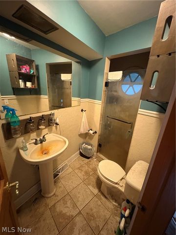 20 Harmony Hills Drive, Akron, OH 44321