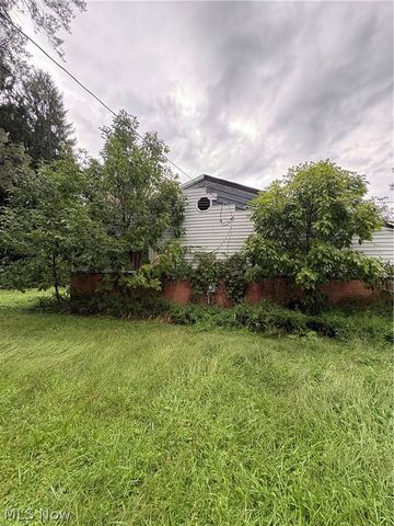 20 Harmony Hills Drive, Akron, OH 44321