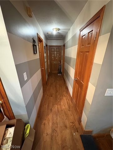 20 Harmony Hills Drive, Akron, OH 44321
