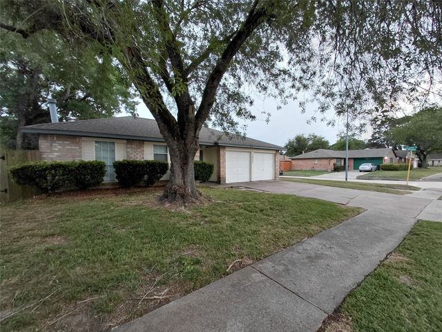 7902 Birchbark Drive, Humble, TX 77338