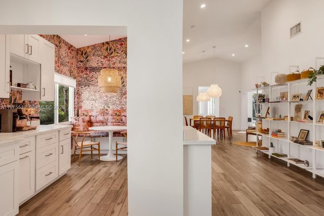 7630 NE 8th Ave, Miami, FL 33138