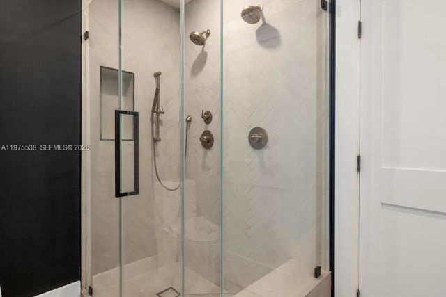 7630 NE 8th Ave, Miami, FL 33138