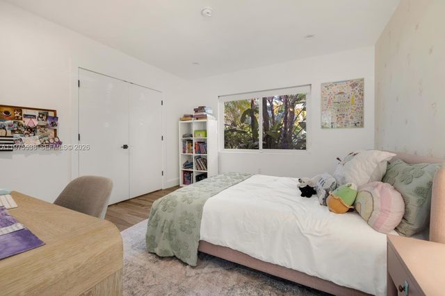 7630 NE 8th Ave, Miami, FL 33138