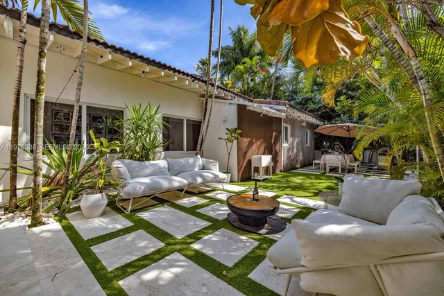 7630 NE 8th Ave, Miami, FL 33138