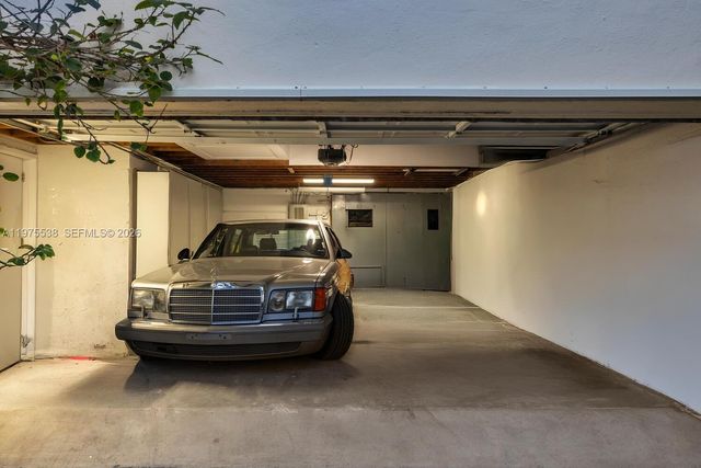 7630 NE 8th Ave, Miami, FL 33138