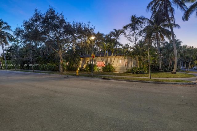 7630 NE 8th Ave, Miami, FL 33138