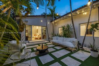 7630 NE 8th Ave, Miami, FL 33138