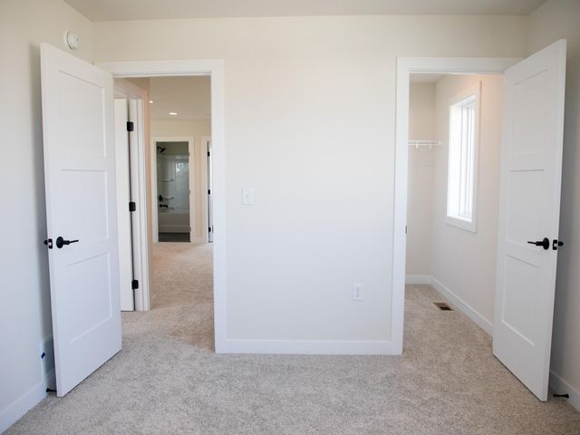 3606 Decorah Way S, Fargo, ND 58104
