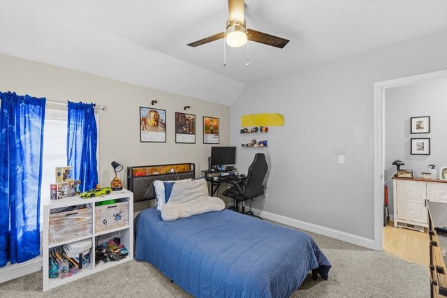 26 Oak St, New Bedford, MA 02740