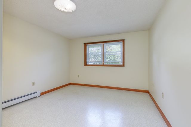 90 Dawson Avenue, Manchester, NH 03104