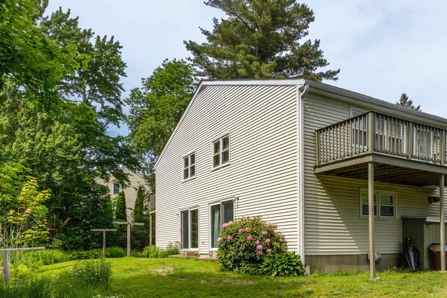 90 Dawson Avenue, Manchester, NH 03104