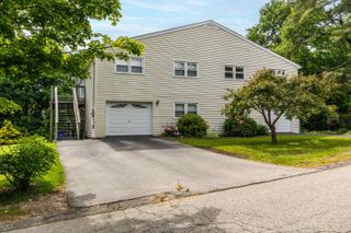 90 Dawson Avenue, Manchester, NH 03104