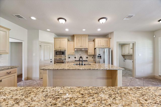 1091 Caney Trail Drive, Wharton, TX 77488