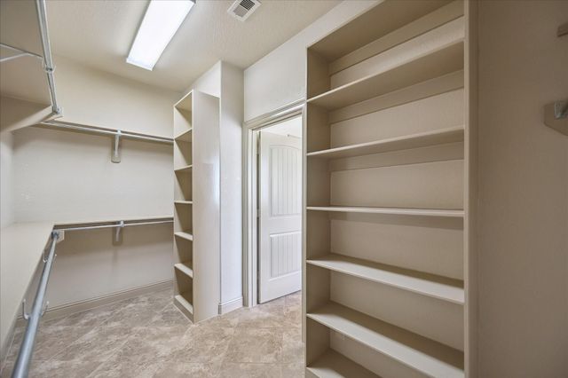 1091 Caney Trail Drive, Wharton, TX 77488
