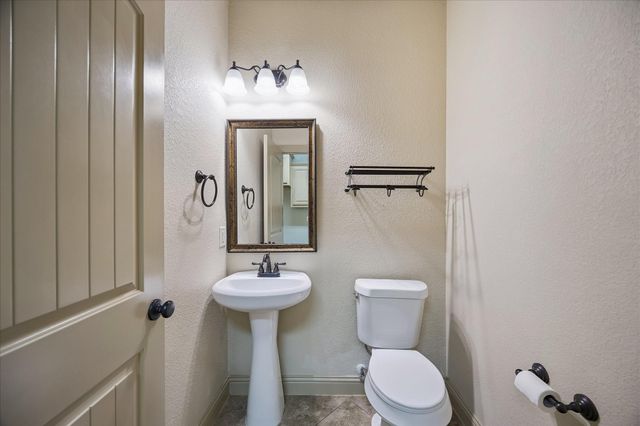 1091 Caney Trail Drive, Wharton, TX 77488