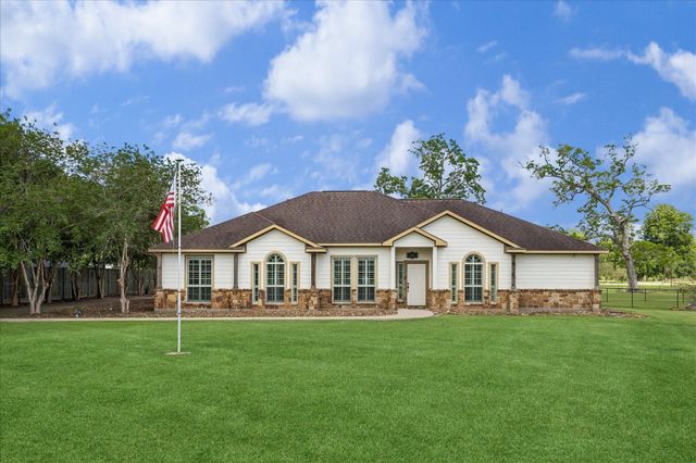 1091 Caney Trail Drive, Wharton, TX 77488