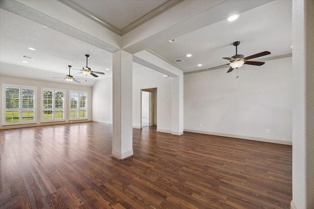 1091 Caney Trail Drive, Wharton, TX 77488