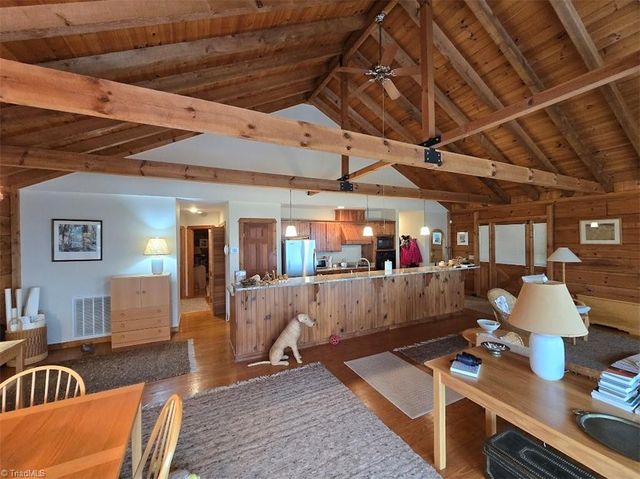 979 Wagon Road, Warrensville, NC 28693