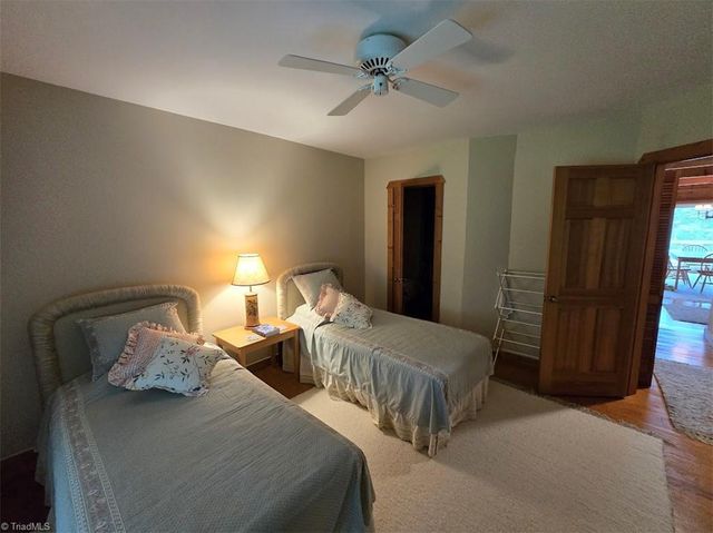 979 Wagon Road, Warrensville, NC 28693