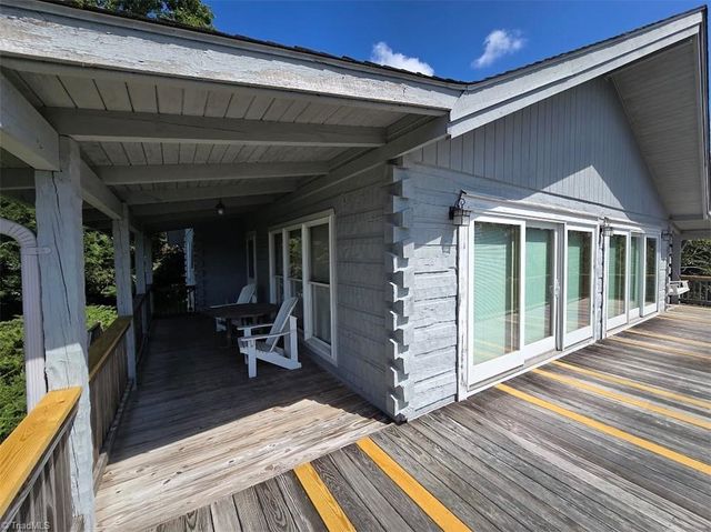 979 Wagon Road, Warrensville, NC 28693